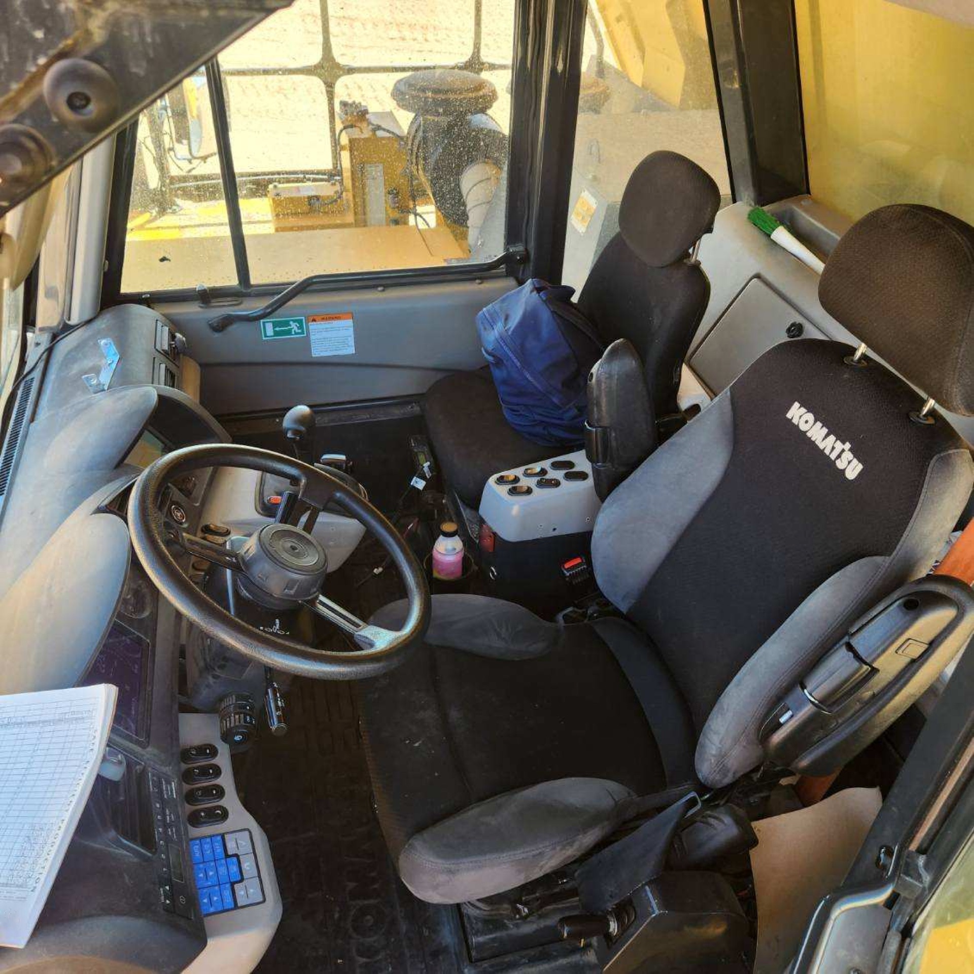 Komatsu HD605-8 (Unit 15722) public inventory thumbnail 2